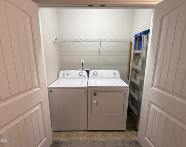514 Dragby Lane - Photo Thumbnail 28