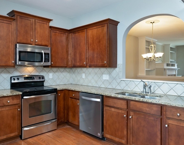 514 Dragby Lane - Photo Thumbnail 10