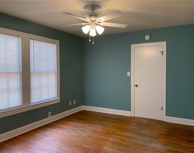 1031 E 44th St - Photo Thumbnail 21