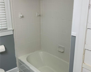 1031 E 44th St - Photo Thumbnail 25