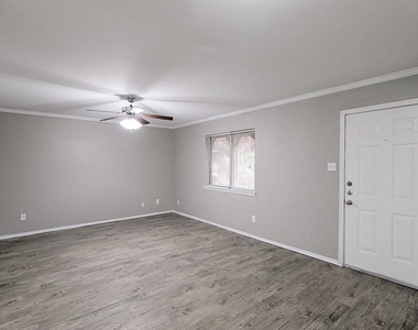 8100 N Mopac Expy - Photo Thumbnail 4
