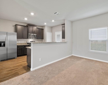 19300 Andrew Jackson St - Photo Thumbnail 9