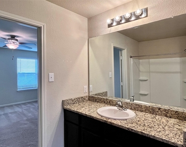 19300 Andrew Jackson St - Photo Thumbnail 26