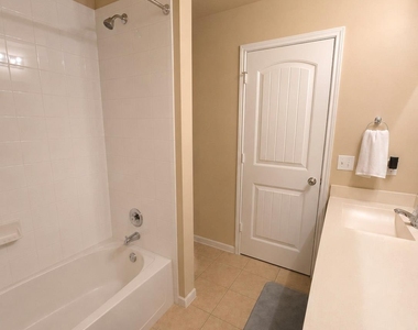 1403 Brashear Ct - Photo Thumbnail 21