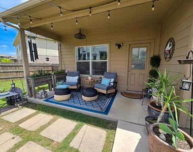 1403 Brashear Ct - Photo Thumbnail 27