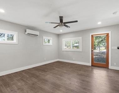 1506 Chelsea Ln - Photo Thumbnail 23