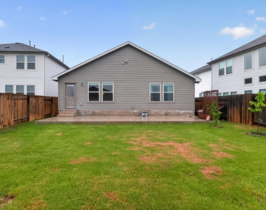105 Greenway Dr - Photo Thumbnail 11