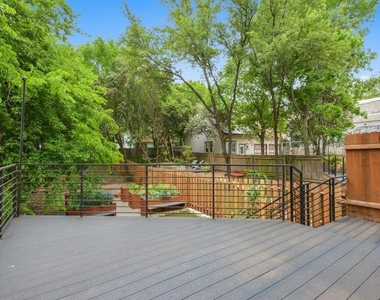 400 W Monroe St - Photo Thumbnail 28