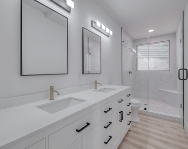 5211 Rob Scott St - Photo Thumbnail 16