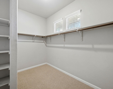 1613 Corn Hill Ln - Photo Thumbnail 17