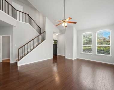 1613 Corn Hill Ln - Photo Thumbnail 5