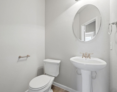 1613 Corn Hill Ln - Photo Thumbnail 18