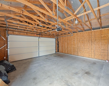 1613 Corn Hill Ln - Photo Thumbnail 33