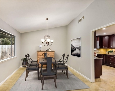11718 Spotted Horse Dr - Photo Thumbnail 8