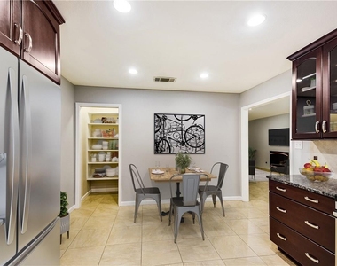 11718 Spotted Horse Dr - Photo Thumbnail 7