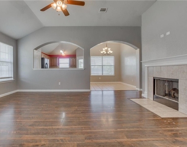 311 Gainer Dr - Photo Thumbnail 11