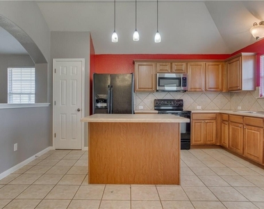 311 Gainer Dr - Photo Thumbnail 3