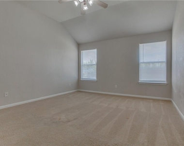 311 Gainer Dr - Photo Thumbnail 16