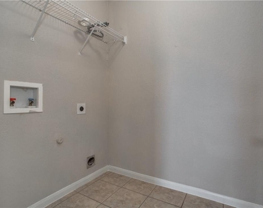 311 Gainer Dr - Photo Thumbnail 17
