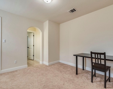 5720 Viejo Dr - Photo Thumbnail 22