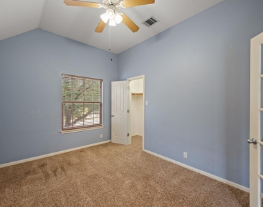 1006 Shadow Valley Cv - Photo Thumbnail 23