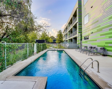 4004 Banister Ln - Photo Thumbnail 26