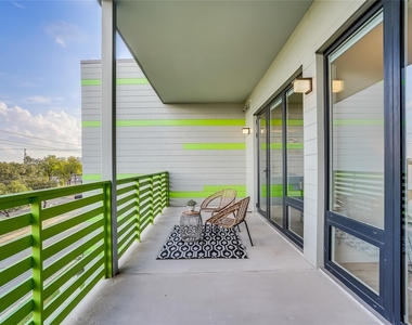 4004 Banister Ln - Photo Thumbnail 24