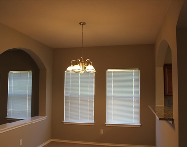 208 Firwood - Photo Thumbnail 6