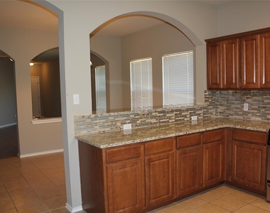 208 Firwood - Photo Thumbnail 2