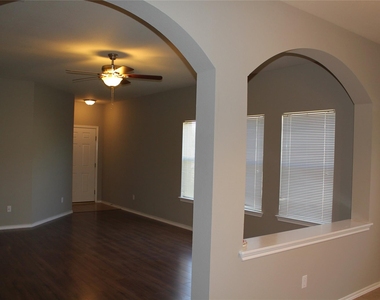 208 Firwood - Photo Thumbnail 5