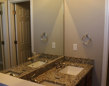 208 Firwood - Photo Thumbnail 10