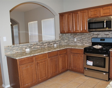 208 Firwood - Photo Thumbnail 3