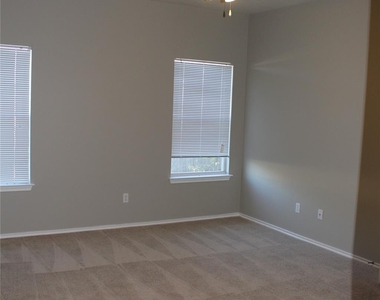 208 Firwood - Photo Thumbnail 7