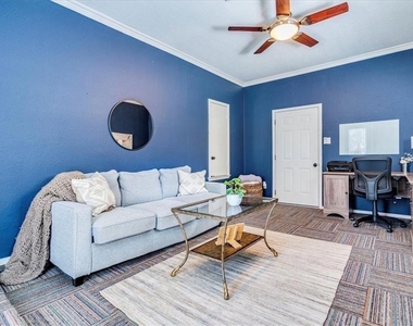 1202 Cardigan St - Photo Thumbnail 9