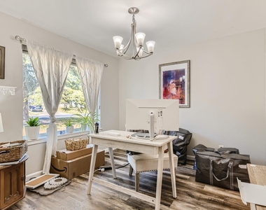 6101 London Dr - Photo Thumbnail 5