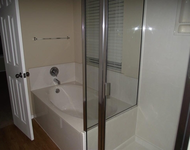 2504 Wilma Rudolph Rd - Photo Thumbnail 7