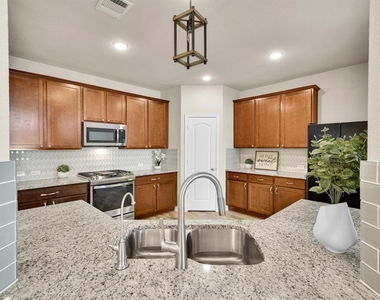 101 Double Mountain Rd - Photo Thumbnail 2