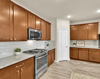 101 Double Mountain Rd - Photo Thumbnail 9