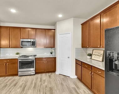 101 Double Mountain Rd - Photo Thumbnail 8