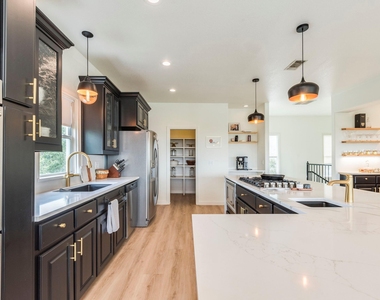 22401 Briarview Dr - Photo Thumbnail 10