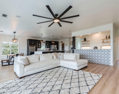 22401 Briarview Dr - Photo Thumbnail 15