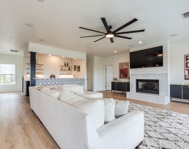 22401 Briarview Dr - Photo Thumbnail 17