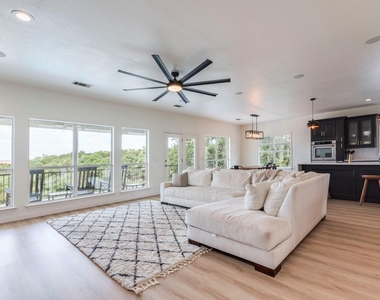 22401 Briarview Dr - Photo Thumbnail 16