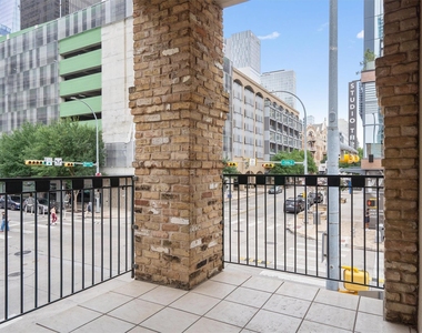 411 Brazos St - Photo Thumbnail 2