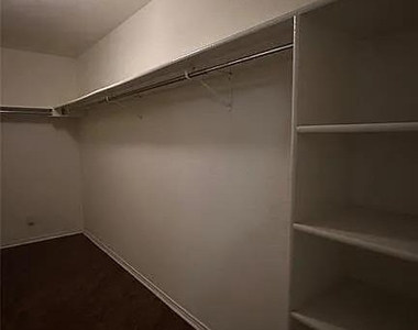 13105 Lofton Cliff Dr - Photo Thumbnail 10