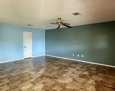 13105 Lofton Cliff Dr - Photo Thumbnail 1