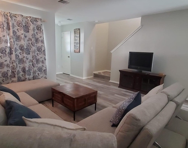 13413 Alysheba Dr - Photo Thumbnail 6