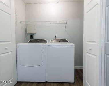 9305 Genna Trace Trail - Photo Thumbnail 7