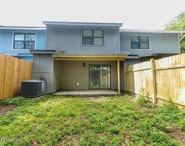 9305 Genna Trace Trail - Photo Thumbnail 12