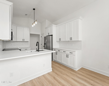 15738 Northside Drive E - Photo Thumbnail 15